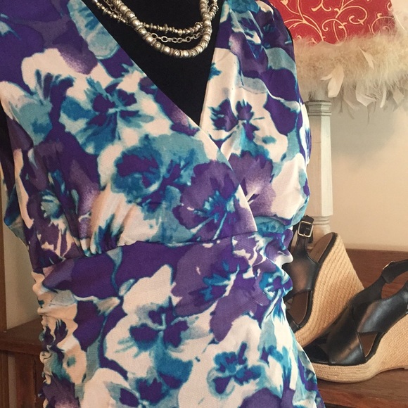 Elle Tops - Elle sleeveless blouse blue purple floral NWT